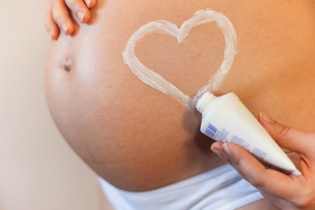 5 نصائح بسيطة لتجنب علامات التمدد أثناء الحمل