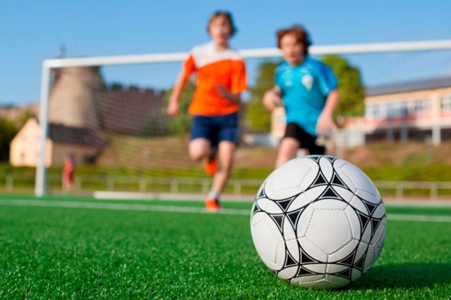 COMO UM JOGADOR DE FUTEBOL GANHAR MASSA MUSCULAR 