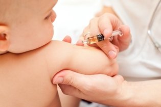 Imagem ilustrativa do artigo Vacina BCG: para que serve, quando tomar e reações adversas