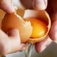 O que é a alergia ao ovo, sintomas e o que fazer