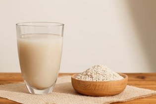 Água de arroz: 4 principais benefícios e como fazer