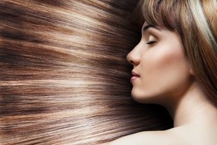 Imagem ilustrativa do artigo Lavitan Hair para cabelos e unhas: como funciona e qual a composição