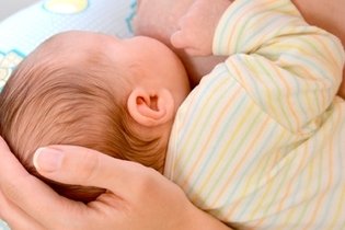 Imagen ilustrativa del artículo ¿Cómo amamantar a un bebé?: guía para principiantes