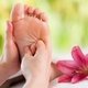¿Cómo hacer un masaje de pies relajante?