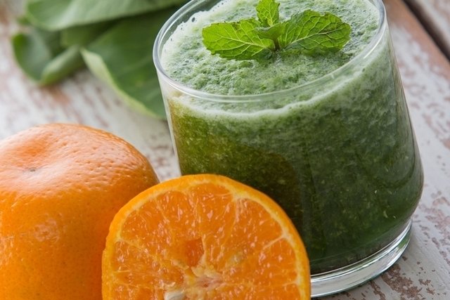 Alimentos verdes e amarelos: Benefícios e Receitas de Sucos