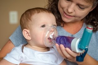 Imagen ilustrativa del artículo ¿Qué pasa si bebe detergente?: 7 consecuencias y qué hacer