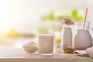 Leite de arroz: principais benefícios e como fazer em casa