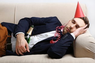 Illustrative image of the article How to Cure a Hangover: 8 Simple Tips