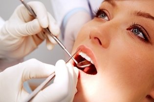 Abscesso dentário: o que é, sintomas, causas e tratamento