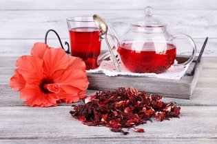 Illustrative image of the article Hibiscus: 8 Health Benefits, How to Make Tea & Side Effects
