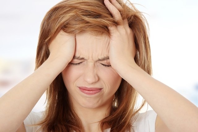 Illustrative image of the article Migraines: Symptoms, Causes, Diagnosis & Treatment