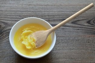 Imagem ilustrativa do artigo Manteiga ghee: o que é, benefícios e como fazer
