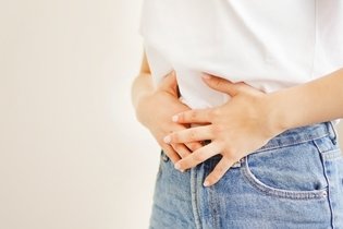 Imagen ilustrativa del artículo 10 síntomas de gases intestinales y en el estómago