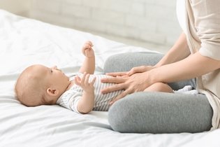9 formas de aliviar as cólicas no bebê