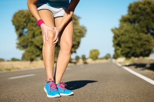 Imagem ilustrativa do artigo 9 dicas para aliviar a dor no joelho após a corrida