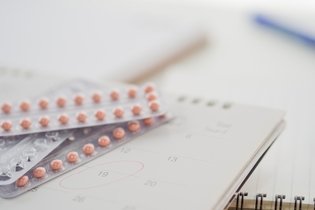 Imagen ilustrativa del artículo ¿Qué puede cortar la efectividad de las pastillas anticonceptivas?