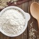 Farinha de arroz: 8 benefícios e como fazer (com receitas)