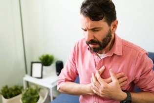 Illustrative image of the article Congestive Heart Failure: Symptoms, Treatment & Causes