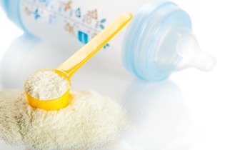 Imagen ilustrativa del artículo Leche (fórmula) para bebés: principales tipos y cómo preparar