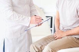 Imagem ilustrativa do artigo 11 sintomas de câncer de próstata (com teste online)