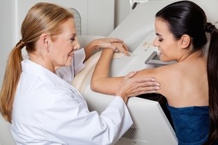Calcificaciones mamarias: qué son, causas y cómo se realiza el diagnóstico