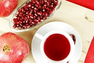 Imagem ilustrativa do artigo Romã para emagrecer: como fazer suco e chá