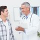 Próstata aumentada: sintomas, causas e tratamento