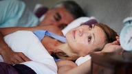4 Alimentos que te ayudarán a dormir mejor 