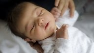 Bebê roncando: principais causas e o que fazer
