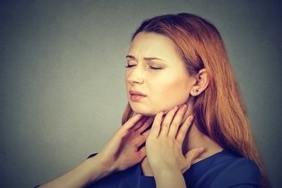 Aftas en la garganta: 7 causas y tratamiento
