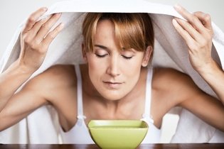 7 remédios caseiros para sinusite: chás e outras opções