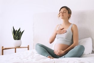 Imagem ilustrativa do artigo Falta de ar na gravidez: é normal? (7 causas e o que fazer)