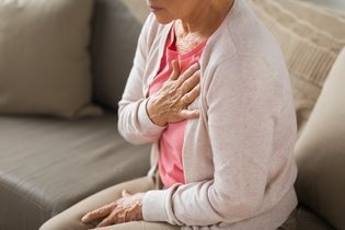 Imagen ilustrativa del artículo Piquetes en el corazón: ¿por qué dan? 12 causas y qué hacer