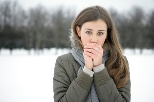 Imagem ilustrativa do artigo Alergia ao frio: o que é, sintomas, causas e tratamento