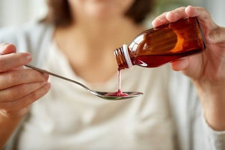 Illustrative image of the article Cough Syrups: Medications for Dry Cough, Phlegm & Allergies