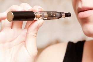 Illustrative image of the article Electronic Cigarettes: What They Are & Health Risks