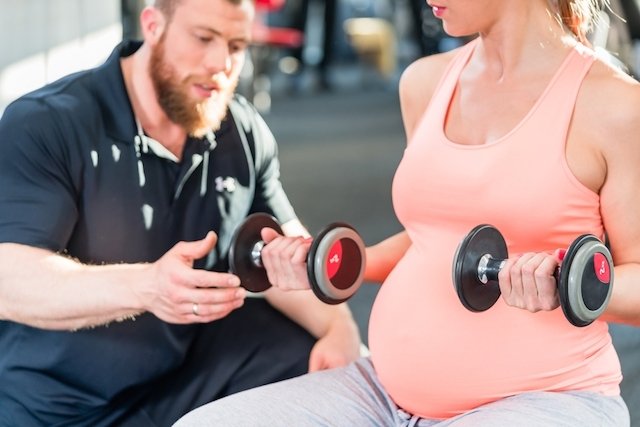 Embarazadas y ejercicios recomendados (I) - EAT & FIT