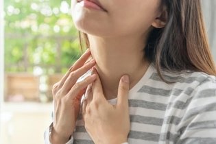 Cuello hinchado: 9 causas y qué hacer