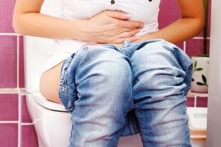 Sangre roja en las heces: 6 principales causas y tratamiento