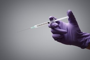 Illustrative image of the article Botox: Uses, How It's Injected, & Possible Risks