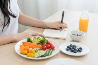 Dieta para colitis ulcerosa: qué comer y alimentos a evitar 