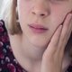 Dor na mandíbula: 6 principais causas e o que fazer
