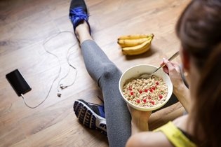 Imagem ilustrativa do artigo Pré-treino: o que comer antes do treino (com opções de lanches)