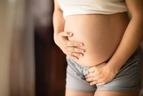 Vaginal Pain During Pregnancy: 8 Causes (& What To Do)