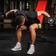 Ejercicios completos para entrenar los hombros y cómo hacerlos