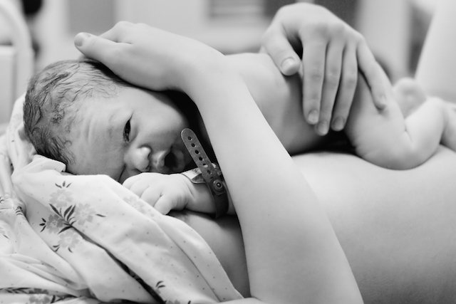 Hemorragia pós-parto: o que é, causas e como evitar - Tua Saúde