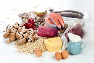 Imagen ilustrativa del artículo Vitamina B12: para qué sirve, alimentos y cuándo tomar su suplemento