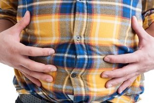 Obstrução intestinal: o que é, sintomas, causas e tratamento