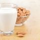 Benefícios do leite de amêndoas e como fazer