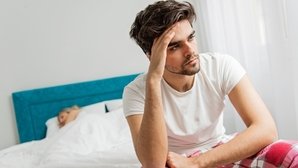 Pizda frecata de penis sculat pana la orgasm si barbat neterminat | Filme Porno